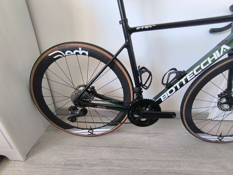 Used Bottecchia Emme Shimano Ultegra Di2 2024 Road & Gravel, Green — image 5 of 12