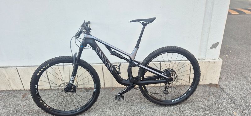 Použité Canyon Neuron CF 8.0 2020 2020 MTB
