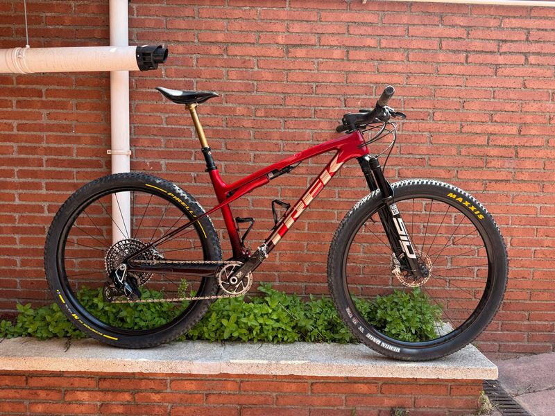 Used Trek Supercaliber SLR 9.9 XX AXS Gen 2 2025 2025 MTB