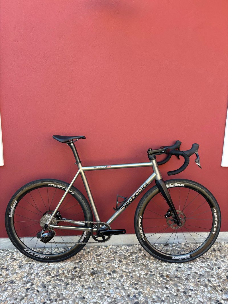 Used Dedacciai Custom SRAM Rival eTap AXS 2021 Road & Gravel
