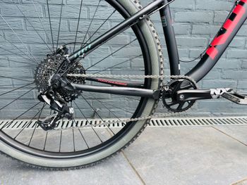 Gebrauchtes Kona Honzo 2022 2022 Mountainbike, Schwarz — Bild 4 von 11