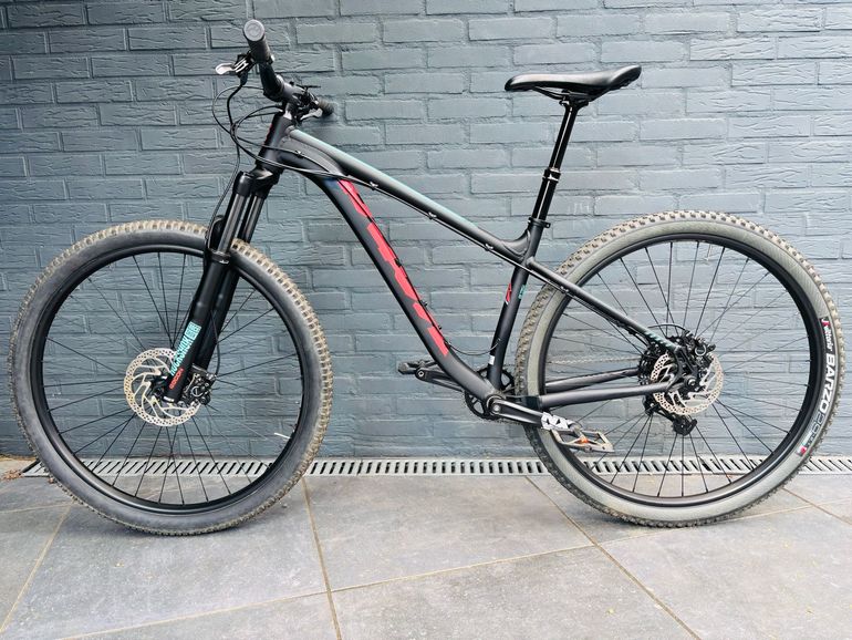 Gebrauchtes Kona Honzo 2022 2022 Mountainbike, Schwarz — Bild 2 von 11