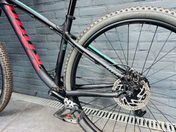 Gebrauchtes Kona Honzo 2022 2022 Mountainbike, Schwarz — Bild 7 von 11