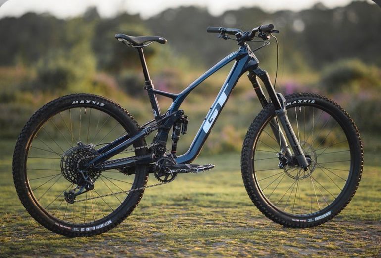 GT Force Shimano GRX 2024 Mountainbike usato, Blu — immagine 2 di 3