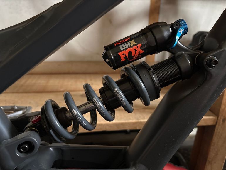 YT Industries Capra Pro AL 29 2021 2021 Mountainbike usato, Nero — immagine 4 di 8