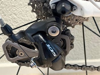 Used Cannondale Caad Shimano 105 2014 Road & Gravel, White — image 4 of 5