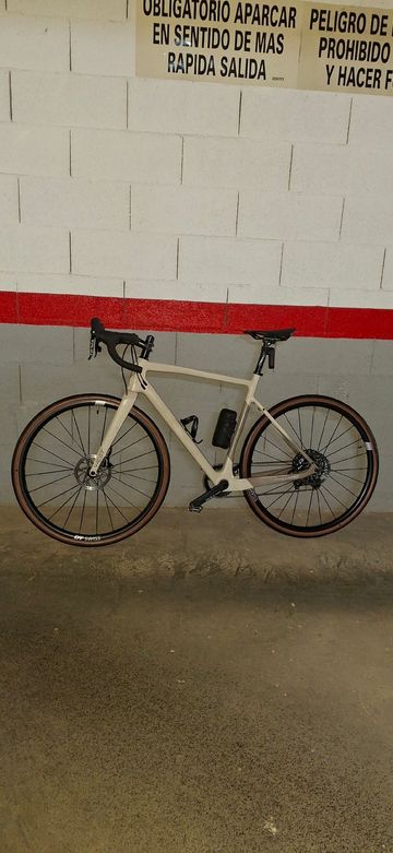 Used Megamo WEST 10 2023 2023 Road & Gravel, Light Gray — image 2 of 11