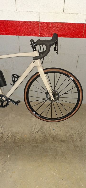 Used Megamo WEST 10 2023 2023 Road & Gravel, Light Gray — image 4 of 11