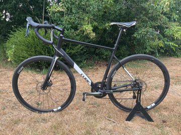 Gebrauchtes CUBE ATTAIN RACE 2020 2020 Road & Gravel, Schwarz — Bild 2 von 6