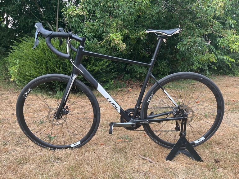 Brugt CUBE ATTAIN RACE 2020 2020 Road & Gravel — billede 2 af 6