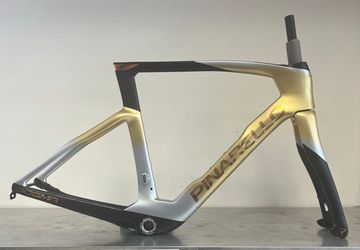 Pinarello Dogma Frameset 2027 Road & Gravel usato
