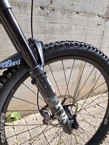 Used Canyon Strive Shimano Deore XT 2021 Mountainbike, Black — image 9 of 10