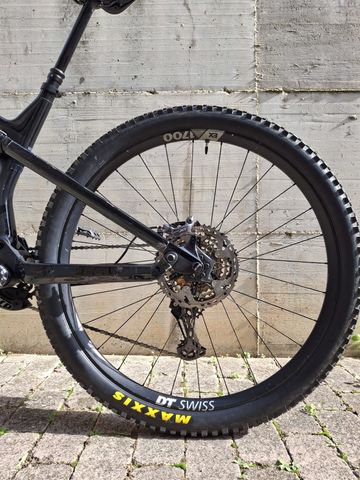 Used Canyon Strive Shimano Deore XT 2021 Mountainbike, Black — image 3 of 10