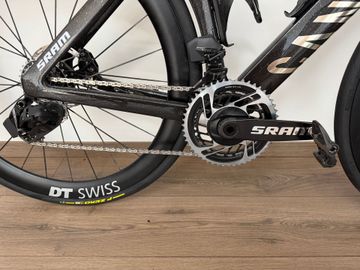Canyon Aeroad CFR AXS 2025 2025 Road & Gravel d'occasion — image 8 sur 12