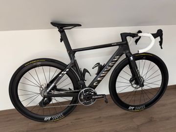 Canyon Aeroad CFR AXS 2025 2025 Road & Gravel d'occasion — image 2 sur 12