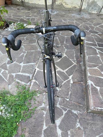 Tweedehands Pinarello F8 2019 Road & Gravel — afbeelding 2 van 6