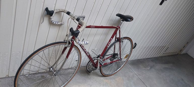 Used Gion Custom Campagnolo Record 1980 Road & Gravel, Red — image 6 of 12