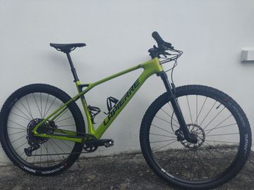 Tweedehands Lapierre Prorace CF 7.9 2023 2023 Mountainbike — afbeelding 1 van 8
