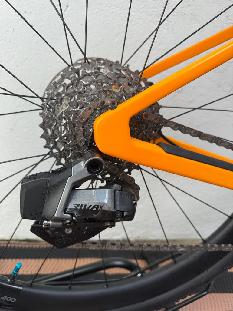 Used BMC Kaius 01 THREE 2023 2023 Road & Gravel, Orange — image 3 of 8