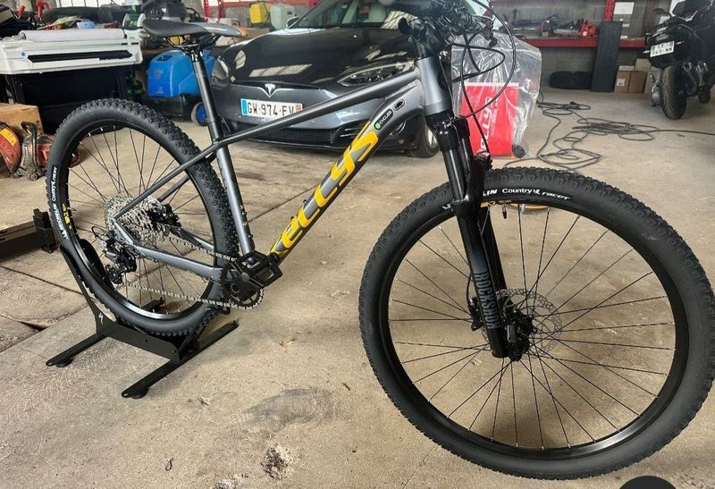Kellys Gate Shimano Deore XT 2025 MTB usato