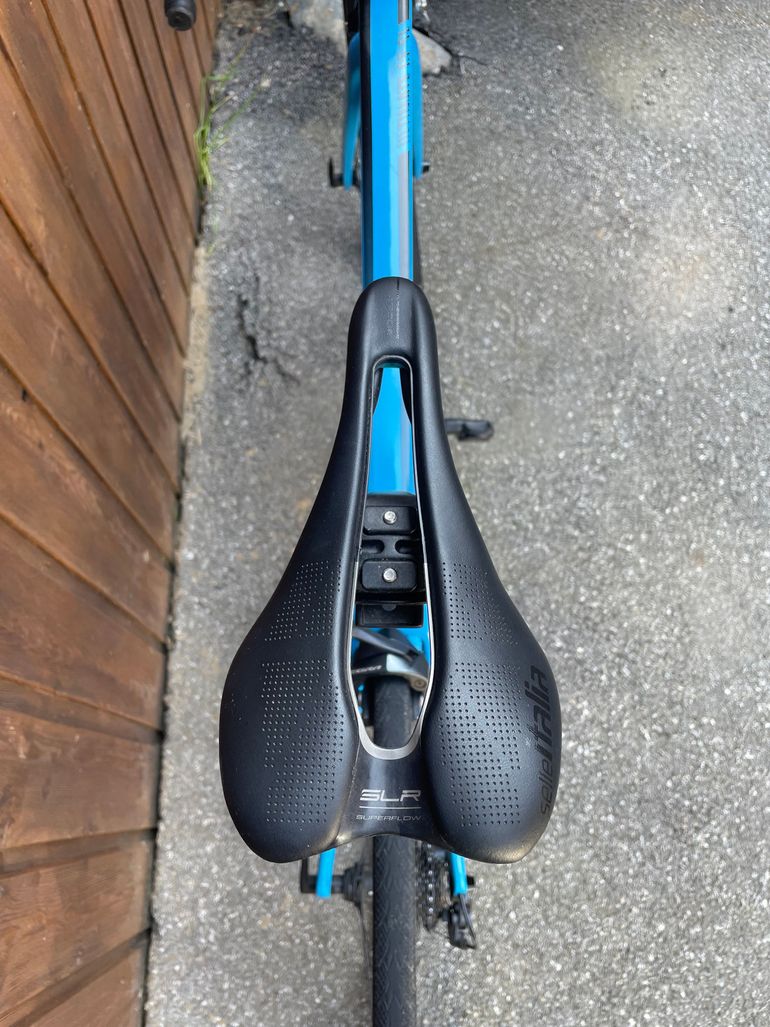 Brugt Canyon Ultimate CF SL 8 2021 2021 Road & Gravel — billede 4 af 9