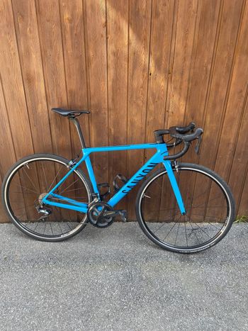 Canyon Ultimate CF SL 8 2021 2021 Road & Gravel usato