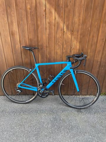 Tweedehands Canyon Ultimate CF SL 8 2021 2021 Road & Gravel — afbeelding 1 van 9
