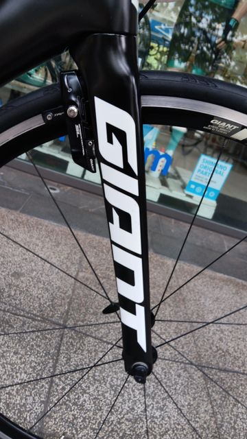 Used Giant Propel Advanced 1 2016 2016 Road & Gravel, Black — image 5 of 9