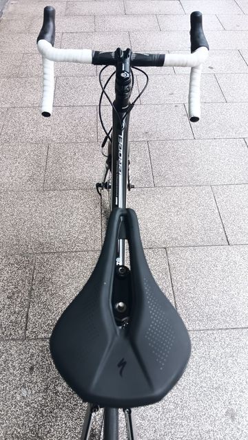 Used Giant Propel Advanced 1 2016 2016 Road & Gravel, Black — image 2 of 9