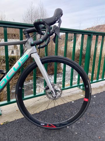 Brugt Focus IZALCO MAX DISC 8.7 2020 2020 Road & Gravel — billede 2 af 10