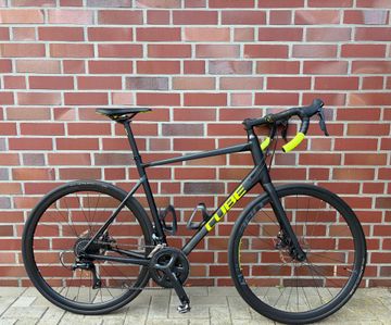 Used CUBE ATTAIN PRO 2021 2021 Road & Gravel