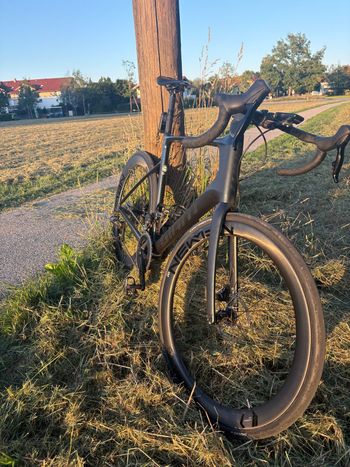 Brugt Giant Defy SRAM Rival eTap AXS 2023 Road & Gravel — billede 4 af 10