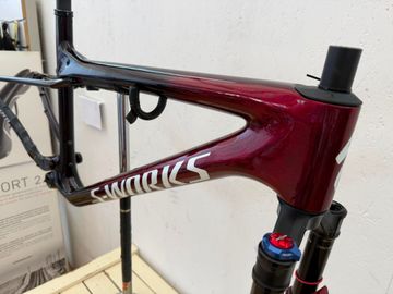 Used Specialized Epic Frameset 2024 2024 Mountainbike, Red, 29 — image 5 of 6