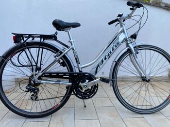 Używany ATALA Custom Shimano Tourney 2022 Urban — zdjęcie 2 z 12