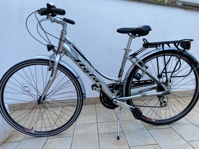 Käytetty ATALA Custom Shimano Tourney 2022 Urban & Touring