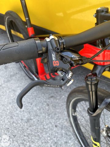 Used Trek Procaliber 9.5 2022 2022 Mountainbike, Red — image 7 of 8