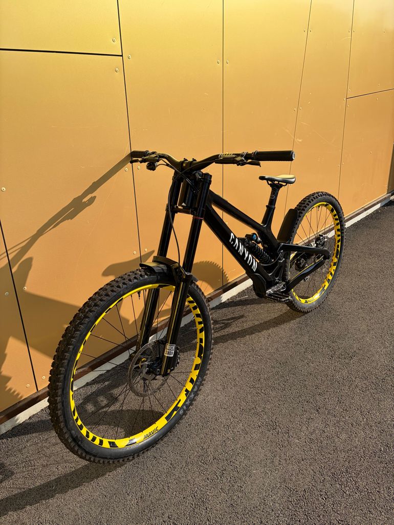 Brugt Canyon Sender CFR Team 2025 2025 Mountainbike — billede 3 af 18