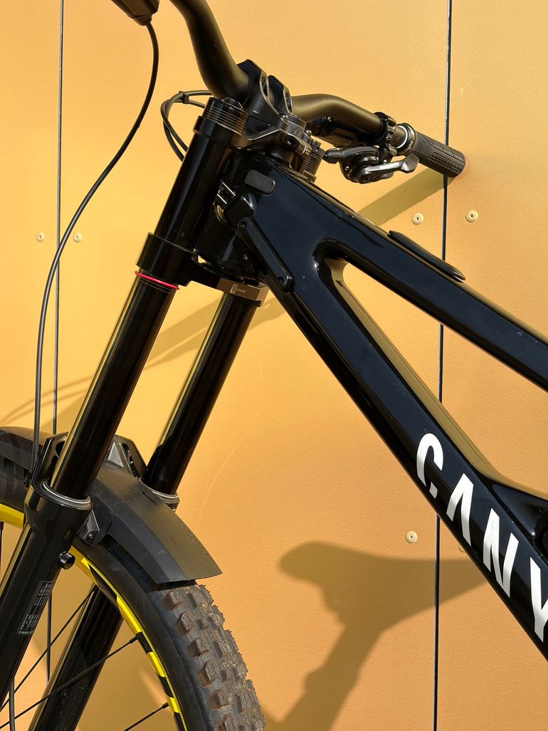 Brugt Canyon Sender CFR Team 2025 2025 Mountainbike — billede 9 af 18