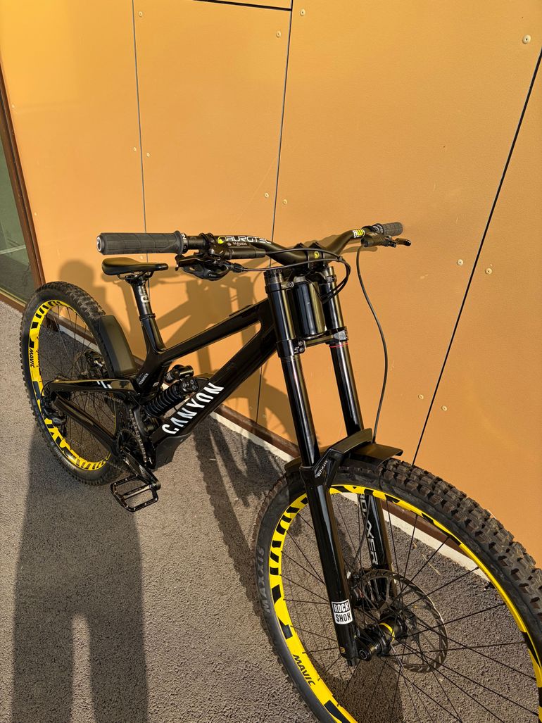 Brugt Canyon Sender CFR Team 2025 2025 Mountainbike — billede 17 af 18