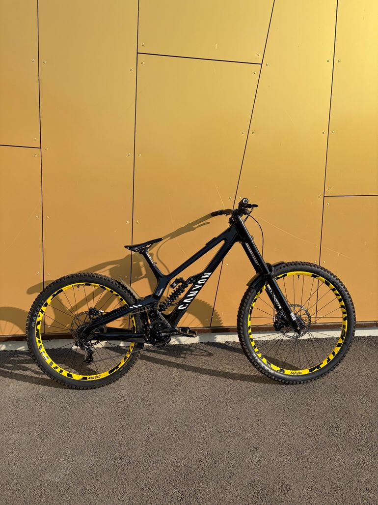 Brugt Canyon Sender CFR Team 2025 2025 Mountainbike — billede 2 af 18