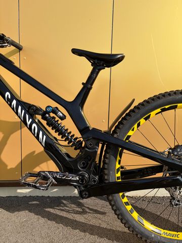 Gebrauchtes Canyon Sender CFR Team 2025 2025 Mountainbike, Schwarz — Bild 6 von 18