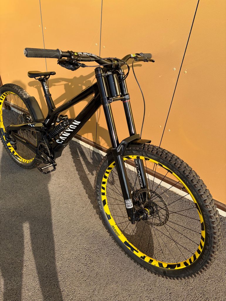 Brugt Canyon Sender CFR Team 2025 2025 Mountainbike — billede 18 af 18