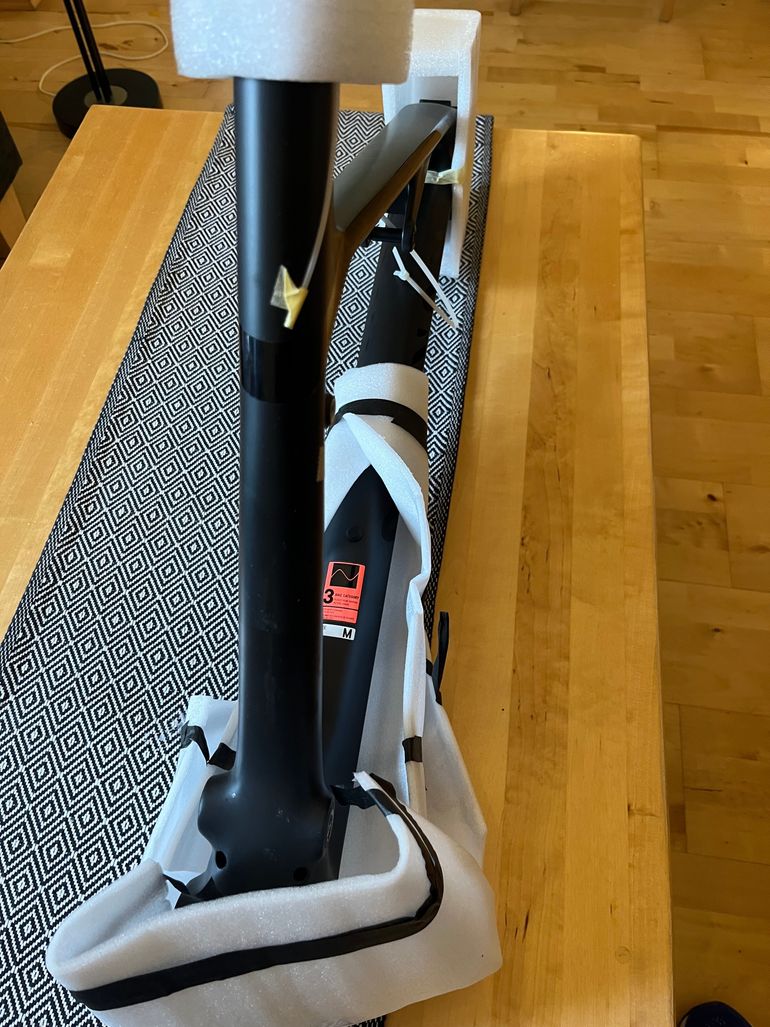 Gebrauchtes Canyon Lux CF SLX Frameset 2019 Frameset 2019 Mountainbike, Schwarz, 29 — Bild 4 von 8