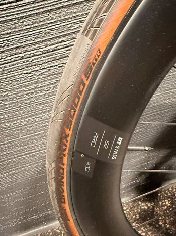 Brugt Canyon Aeroad CFR AXS 2024 2024 Road & Gravel — billede 17 af 19