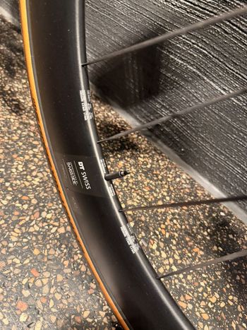 Brugt Canyon Aeroad CFR AXS 2024 2024 Road & Gravel — billede 9 af 19