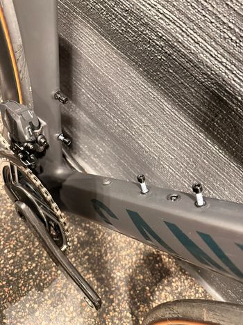 Brugt Canyon Aeroad CFR AXS 2024 2024 Road & Gravel — billede 14 af 19