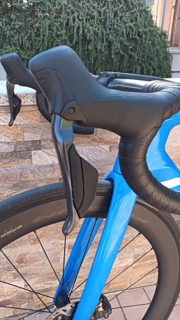 Giant Propel Advanced Pro 0 2024 2024 Road & Gravel usato, Blu — immagine 8 di 18
