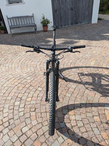 Gebrauchtes Trek Top Fuel 9.8 SL 2017 2017 Mountainbike, Schwarz, 27.5, 29 — Bild 5 von 5