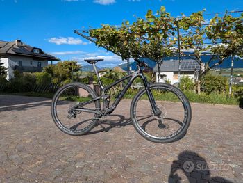 Used Trek Top Fuel 9.8 SL 2017 2017 MTB