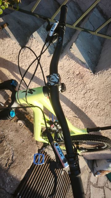Tweedehands Specialized Status Shimano SLX 2025 Mountainbike — afbeelding 3 van 6